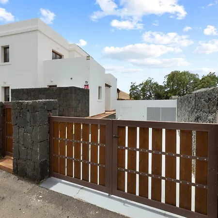 Villa Home2book Elegant With Private Pool In
